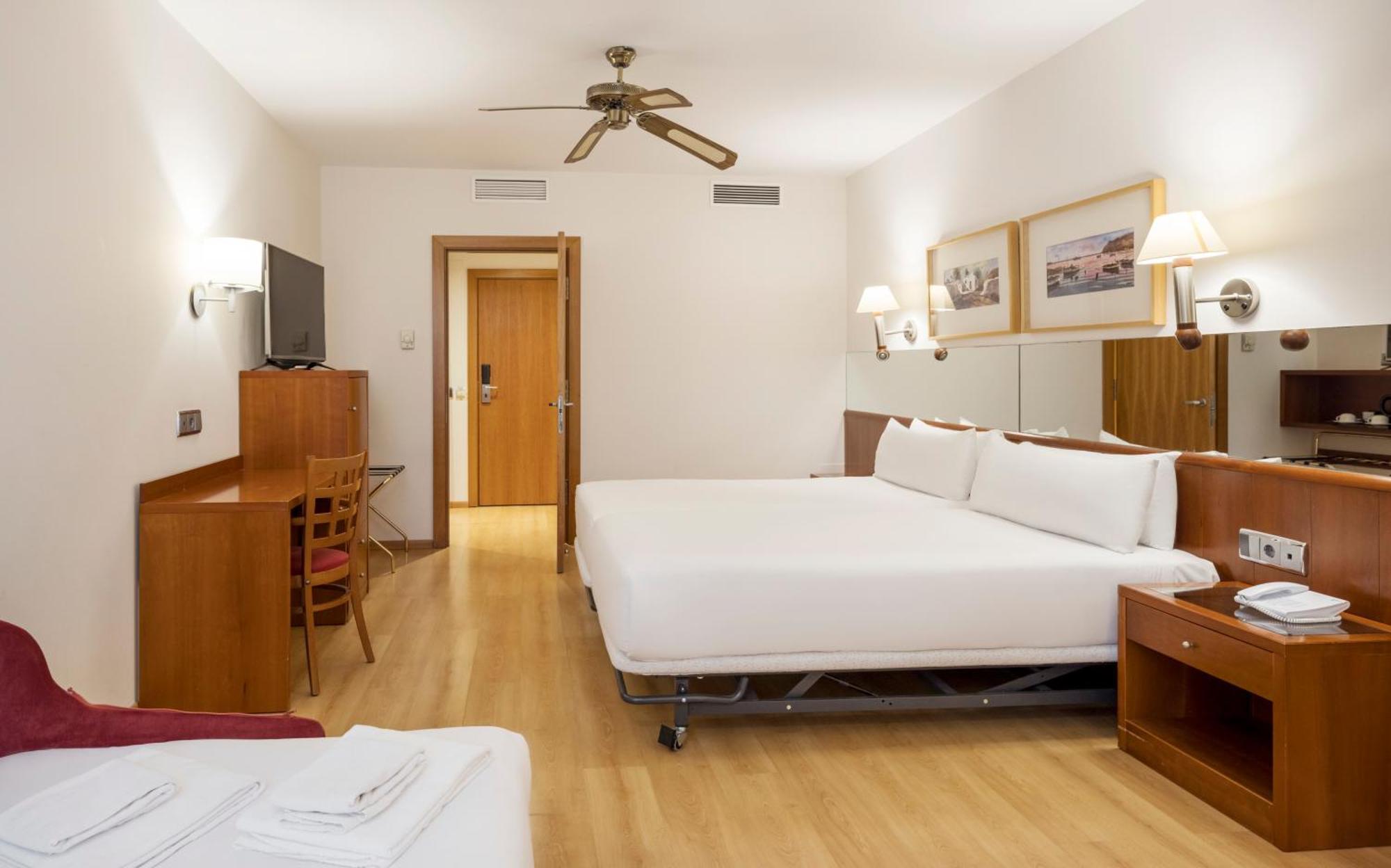 Senator Barcelona Spa Hotel Habitación foto